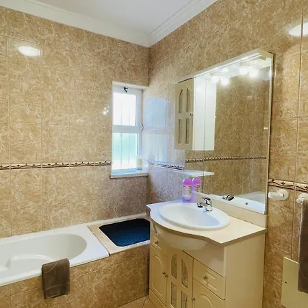 Lara Lima By Check-in Portugal Villa