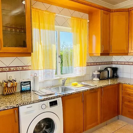 Villa Lara Lima - Private Pool - 10 Guests - Albufeira