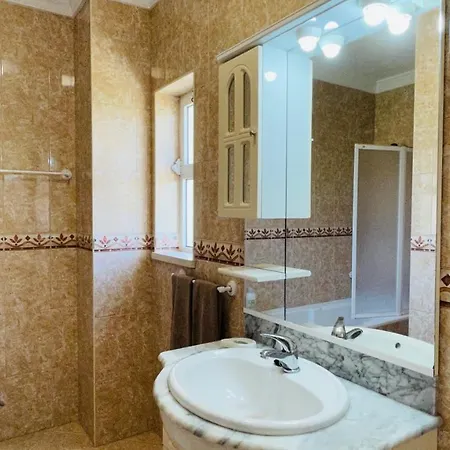 Lara Lima By Check-in Portugal * Albufeira