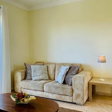 Lara Lima By Check-in Portugal البوفيرا